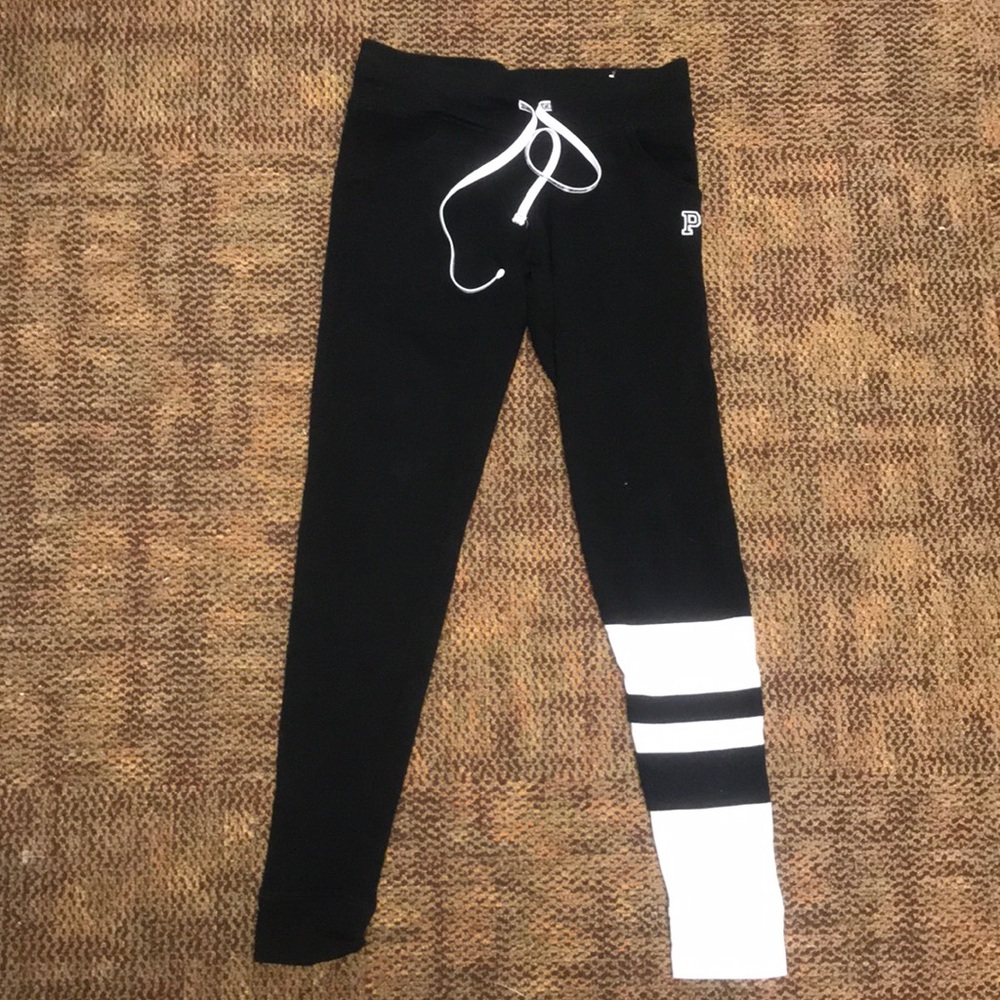 PINK yoga leggings
